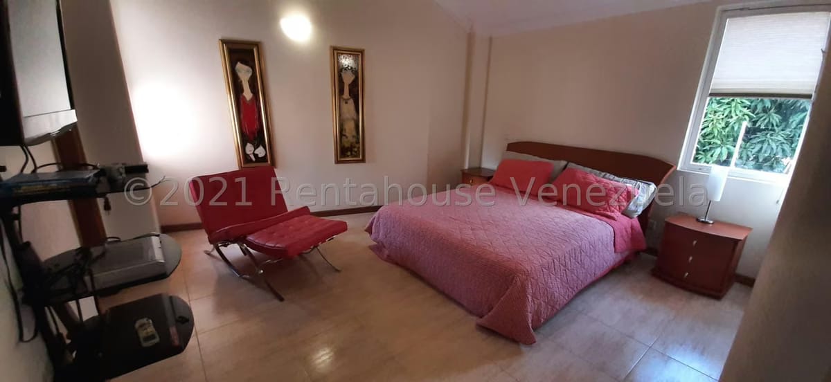 Casa (Duplex) en Venta en Lomas de La Lagunita, Distrito Metropolitano - 25