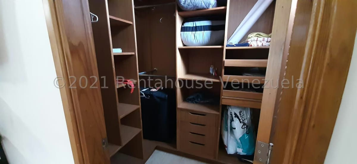 Casa (Duplex) en Venta en Lomas de La Lagunita, Distrito Metropolitano - 30
