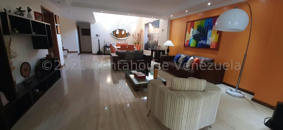 Casa (Duplex) en Venta en Lomas de La Lagunita, Distrito Metropolitano - 4