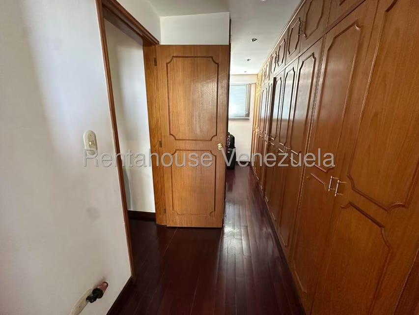 Apartamento (1 Nivel) en Venta en Miranda, Distrito Metropolitano - 25