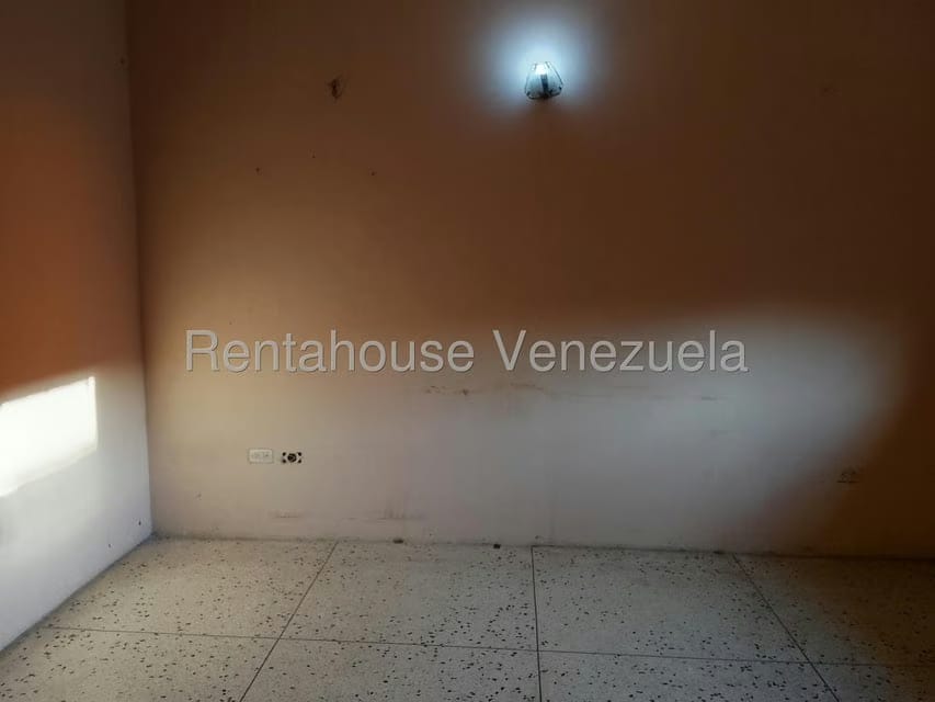 Apartamento (1 Nivel) en Venta en Barbula, Carabobo - 23