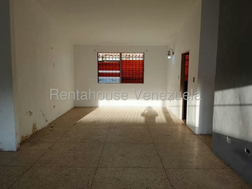 Apartamento (1 Nivel) en Venta en Barbula, Carabobo - 5