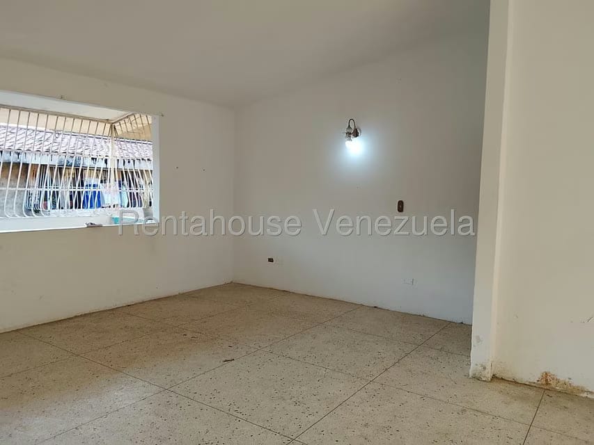 Apartamento (1 Nivel) en Venta en Barbula, Carabobo - 6