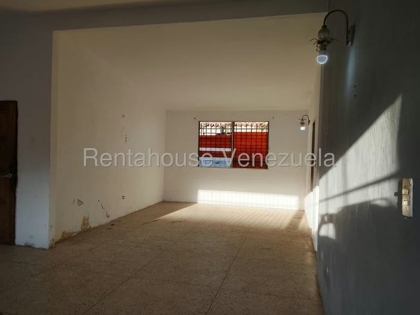 Apartamento (1 Nivel) en Venta en Barbula, Carabobo - 10