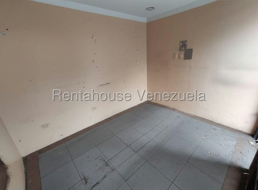Comercial (Local Comercial) en Alquiler en Los Ruices, Distrito Metropolitano - 6