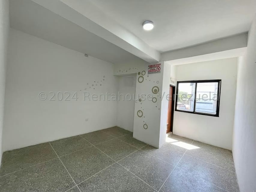 Comercial (Consultorio Medico) en Alquiler en Parroquia Concepcion, Lara - 2