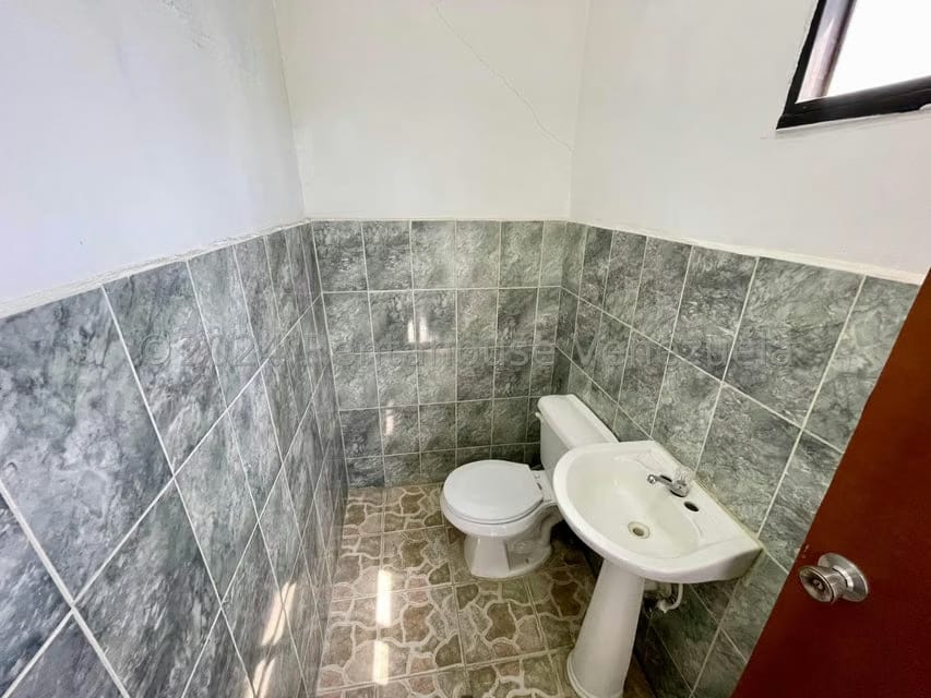 Comercial (Consultorio Medico) en Alquiler en Parroquia Concepcion, Lara - 7