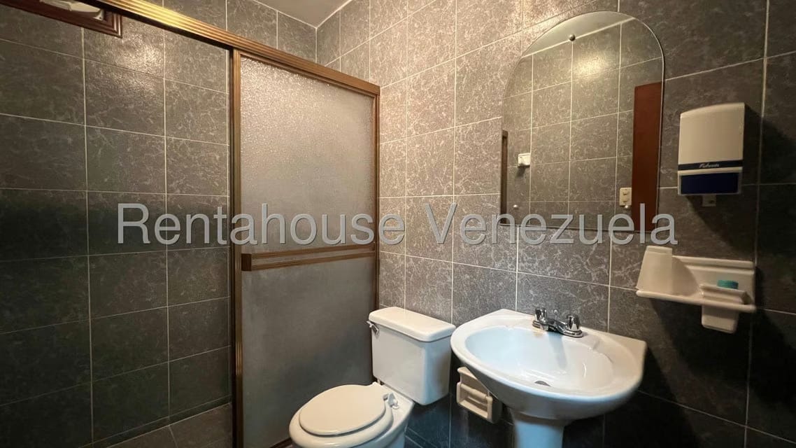 Comercial (Edificio) en Venta en Las Mercedes, Zulia - 11