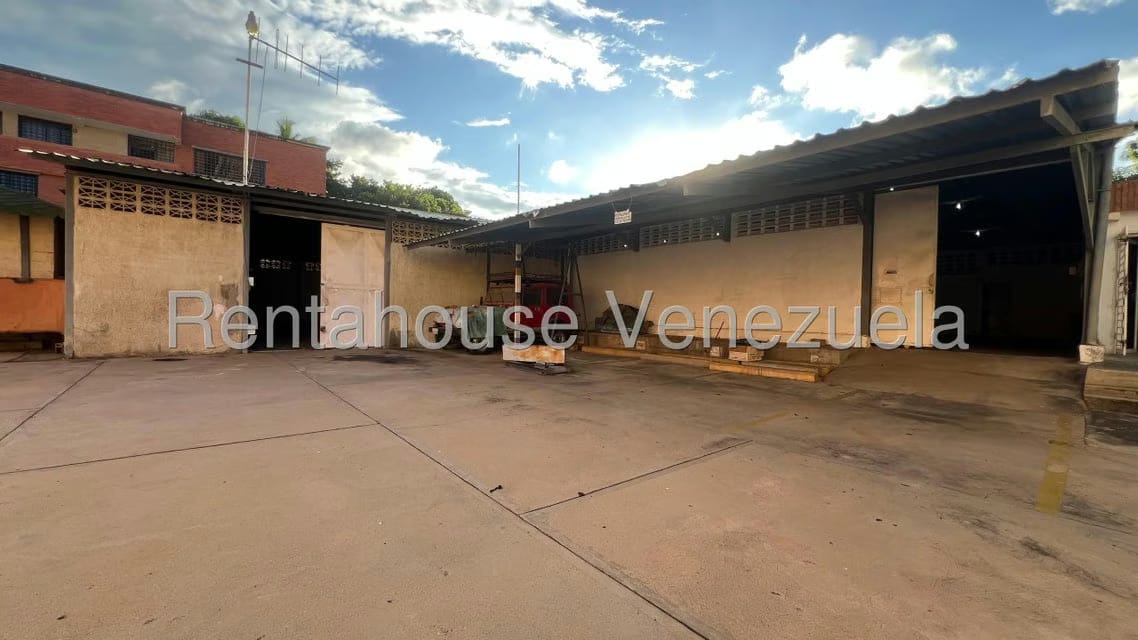 Comercial (Edificio) en Venta en Las Mercedes, Zulia - 21