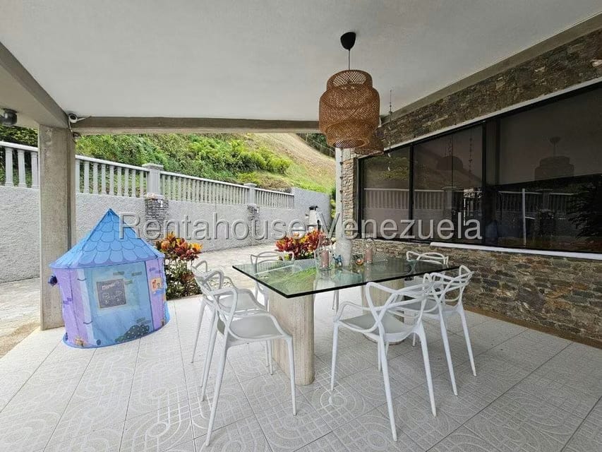 Casa (Multipes Niveles) en Alquiler en La Lagunita Country Club, Distrito Metropolitano - 31