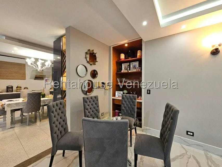 Casa (Multipes Niveles) en Alquiler en La Lagunita Country Club, Distrito Metropolitano - 50