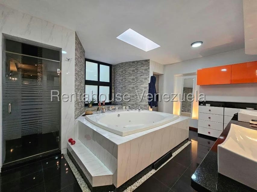 Casa (Multipes Niveles) en Alquiler en La Lagunita Country Club, Distrito Metropolitano - 84