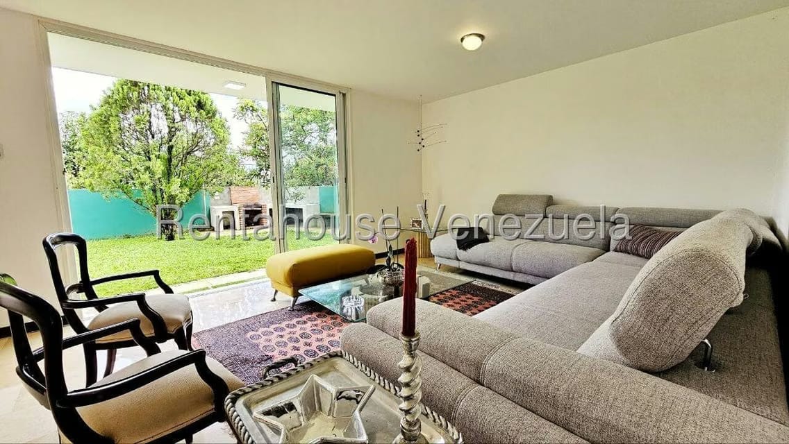 Casa (Duplex) en Venta en Sorocaima, Distrito Metropolitano - 13
