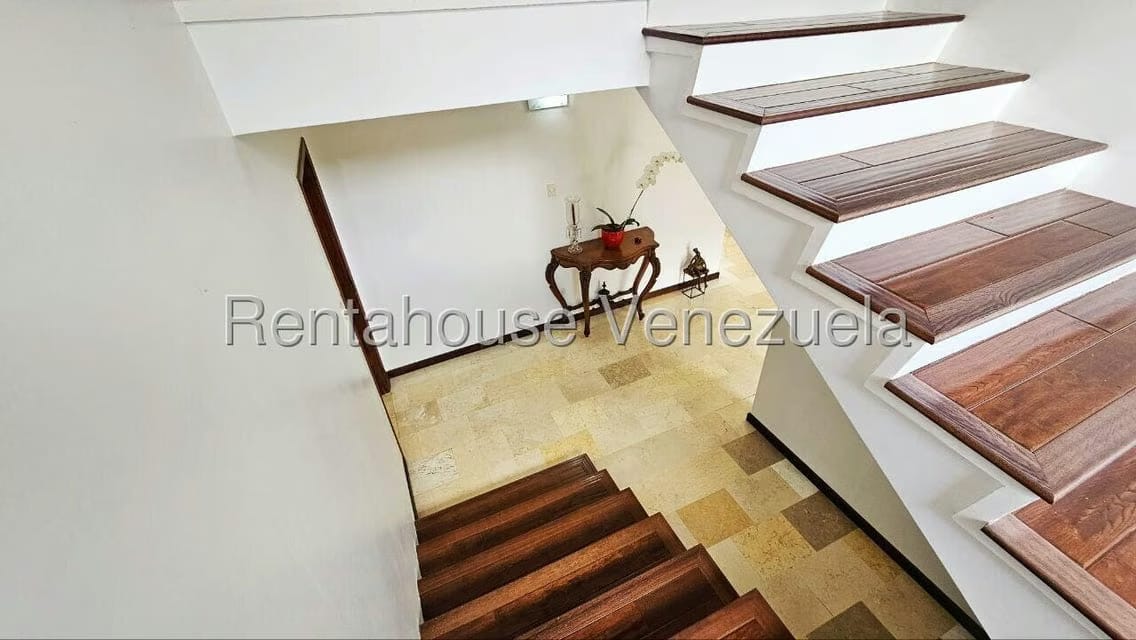 Casa (Duplex) en Venta en Sorocaima, Distrito Metropolitano - 28