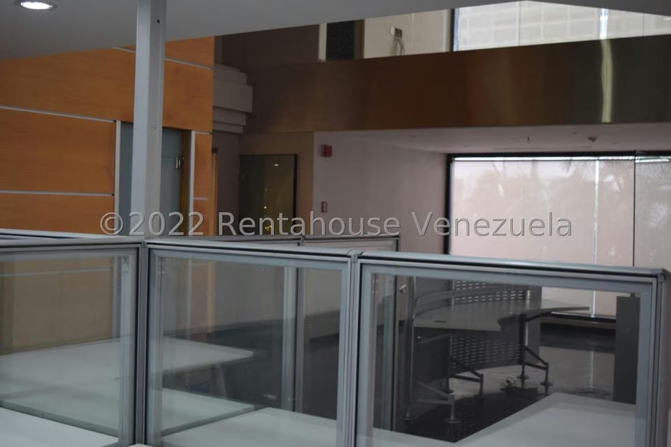 Comercial (Local Comercial) en Venta en El Rosal, Distrito Metropolitano - 11
