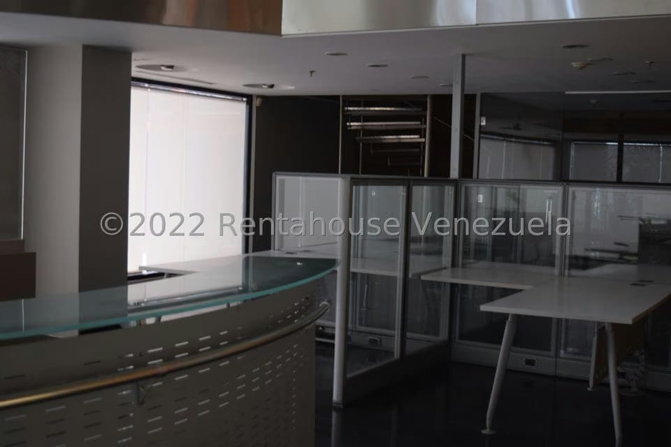 Comercial (Local Comercial) en Venta en El Rosal, Distrito Metropolitano - 3