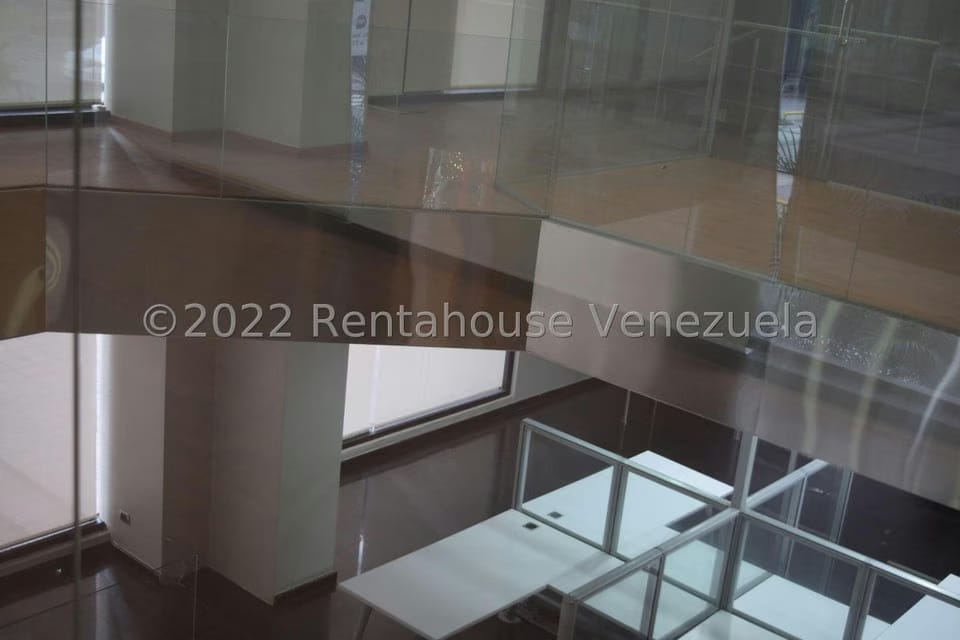 Comercial (Local Comercial) en Venta en El Rosal, Distrito Metropolitano - 21