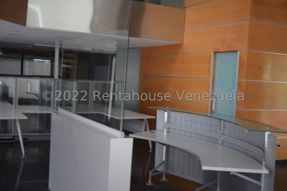 Comercial (Local Comercial) en Venta en El Rosal, Distrito Metropolitano - 4