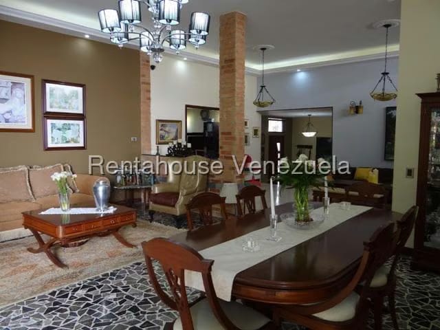 Casa (Multipes Niveles) en Venta en El Marques, Distrito Metropolitano - 3
