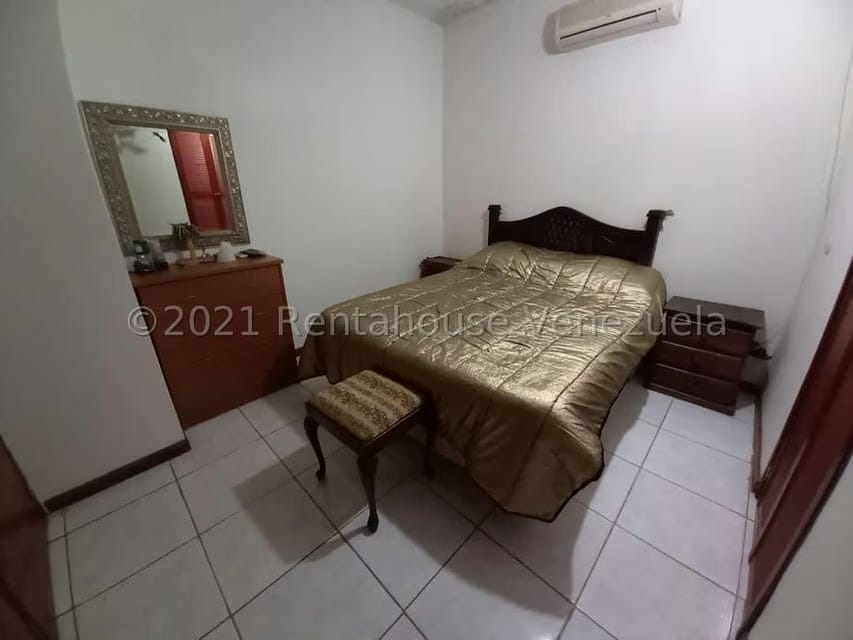 Casa (Multipes Niveles) en Venta en El Marques, Distrito Metropolitano - 38