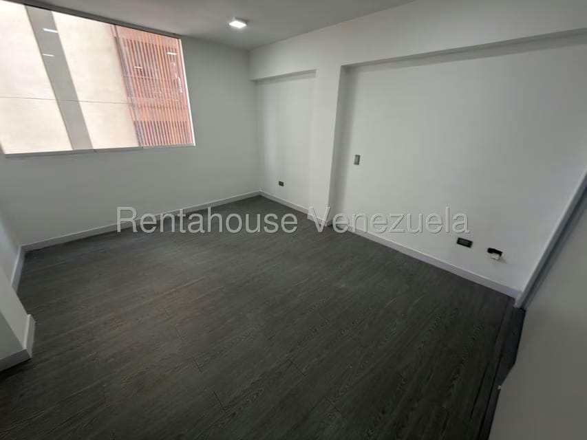 Apartamento (1 Nivel) en Venta en Los Palos Grandes, Distrito Metropolitano - 10