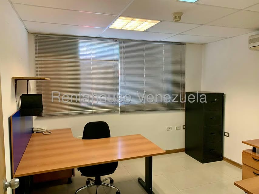 Comercial (Oficina) en Alquiler en La Trinidad, Distrito Metropolitano - 4