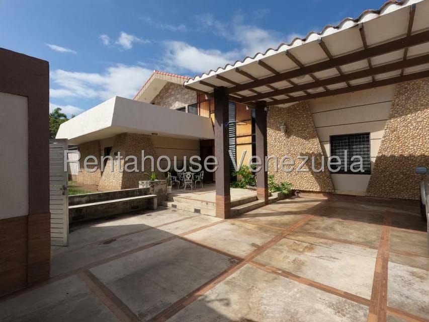 Casa (Duplex) en Venta en Santa Elena, Lara - 2