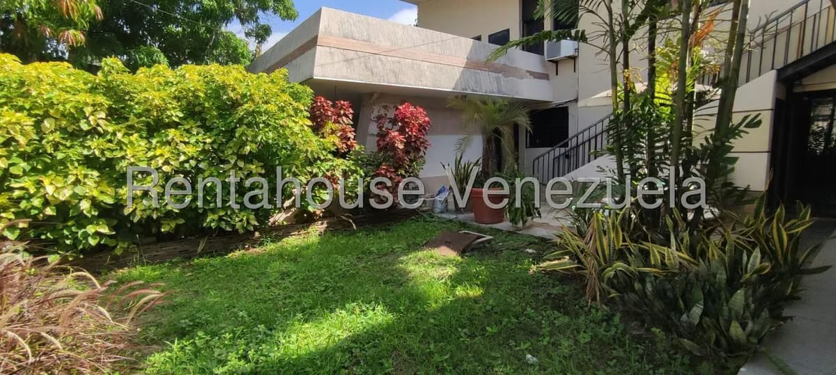 Casa (Duplex) en Venta en Santa Elena, Lara - 58