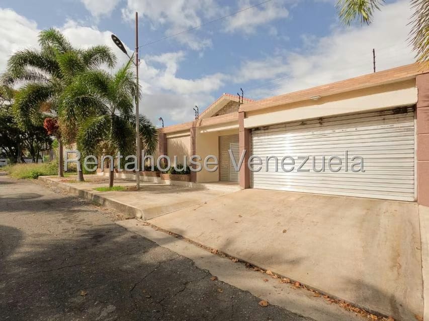 Casa (Duplex) en Venta en Santa Elena, Lara - 69