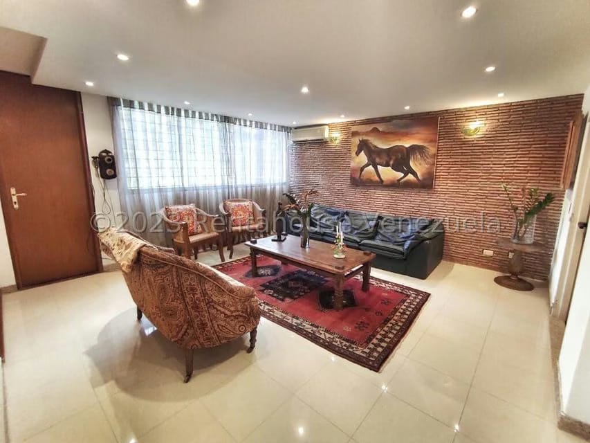 Apartamento (Duplex) en Venta en Colinas de Valle Arriba, Distrito Metropolitano - 13