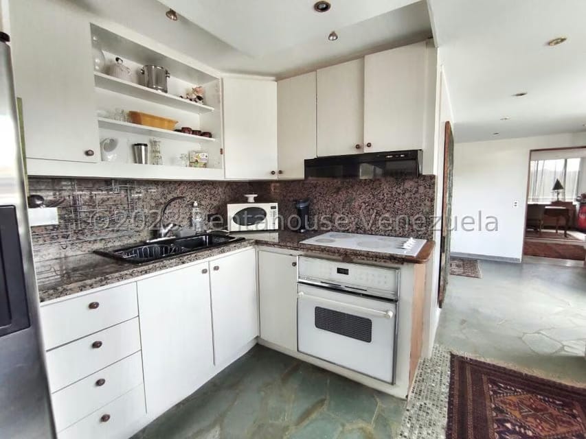 Apartamento (Duplex) en Venta en Colinas de Valle Arriba, Distrito Metropolitano - 17