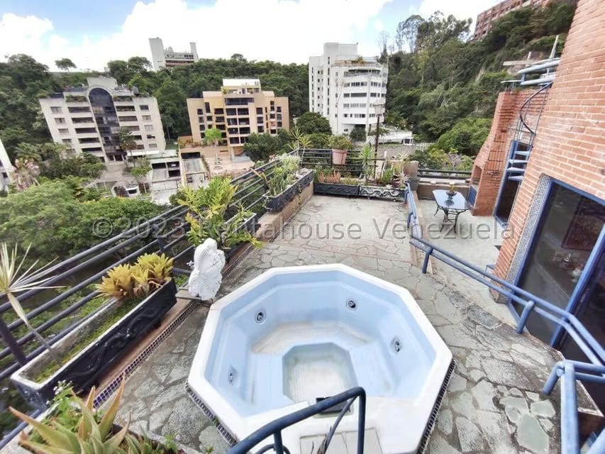 Apartamento (Duplex) en Venta en Colinas de Valle Arriba, Distrito Metropolitano - 28