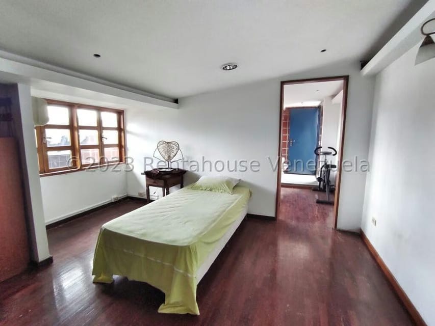 Apartamento (Duplex) en Venta en Colinas de Valle Arriba, Distrito Metropolitano - 29