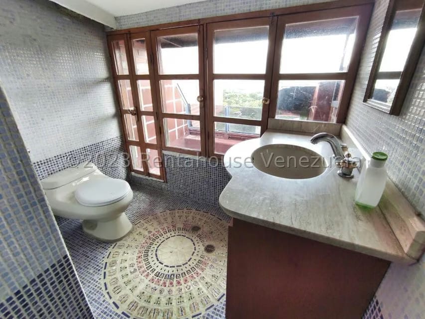 Apartamento (Duplex) en Venta en Colinas de Valle Arriba, Distrito Metropolitano - 30