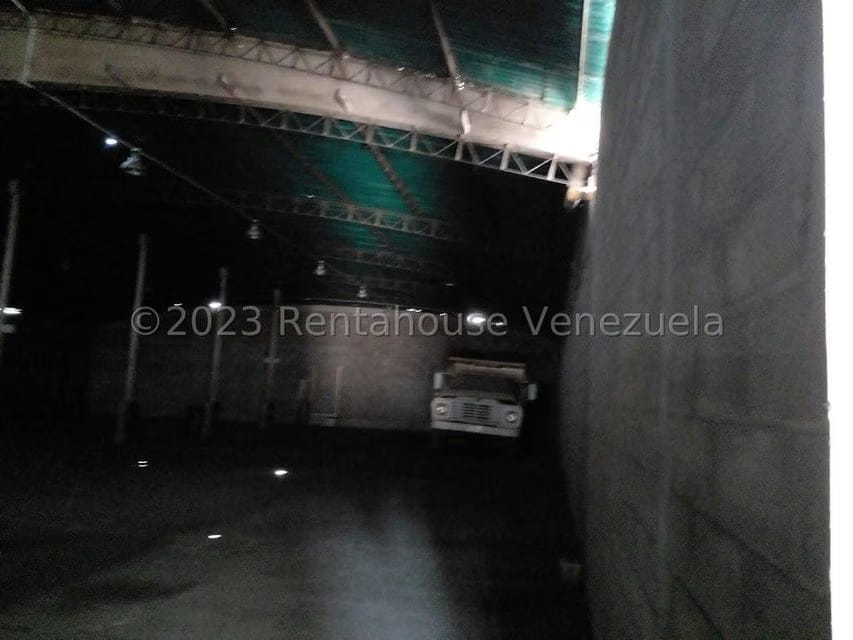 Comercial (Galpon - Deposito) en Venta en Zona Industrial Sur, Zulia - 11