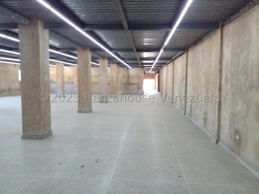 Comercial (Galpon - Deposito) en Venta en Zona Industrial Sur, Zulia - 22
