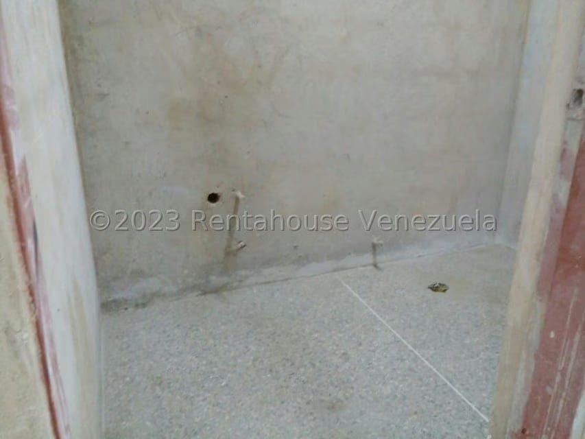 Comercial (Galpon - Deposito) en Venta en Zona Industrial Sur, Zulia - 26