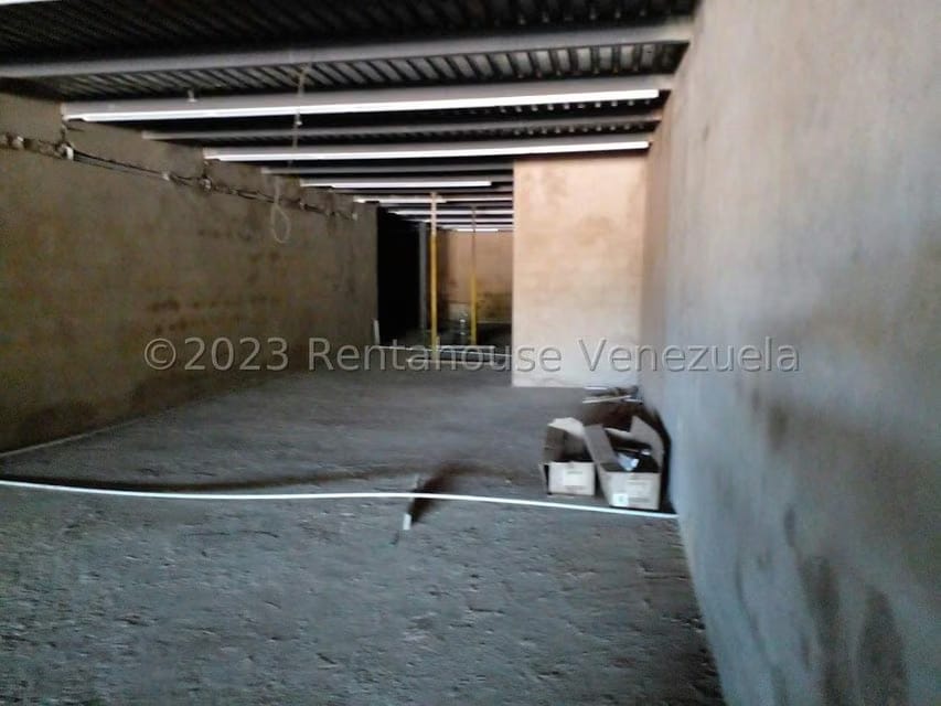 Comercial (Galpon - Deposito) en Venta en Zona Industrial Sur, Zulia - 31