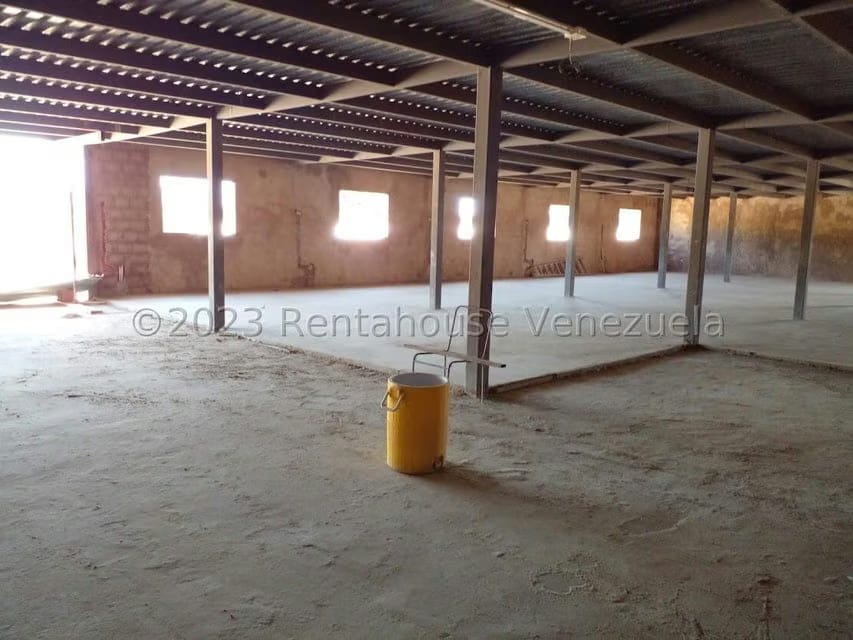 Comercial (Galpon - Deposito) en Venta en Zona Industrial Sur, Zulia - 34