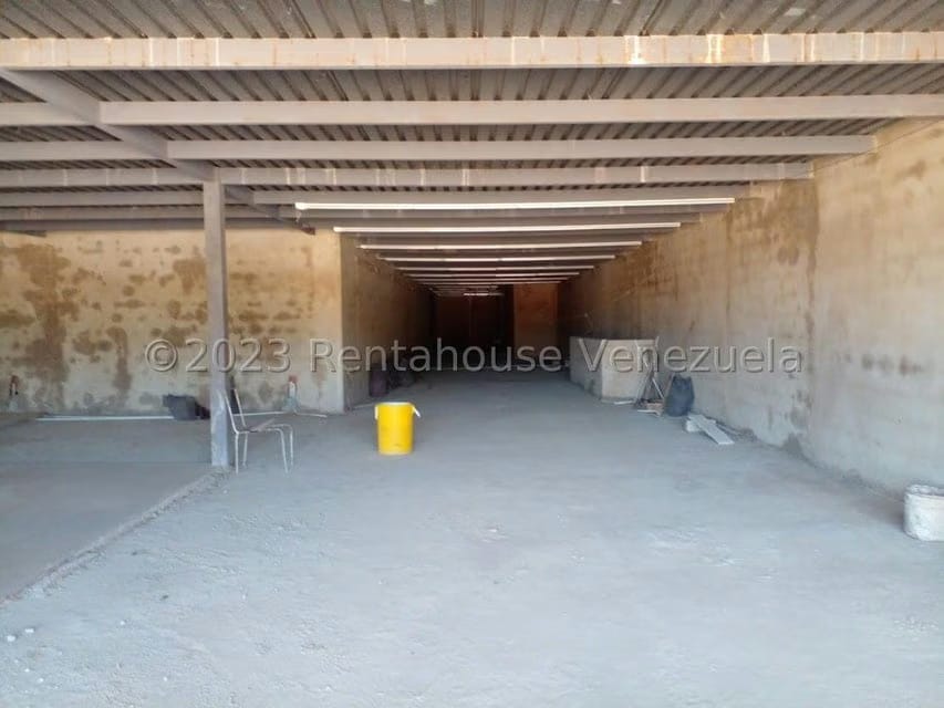 Comercial (Galpon - Deposito) en Venta en Zona Industrial Sur, Zulia - 38