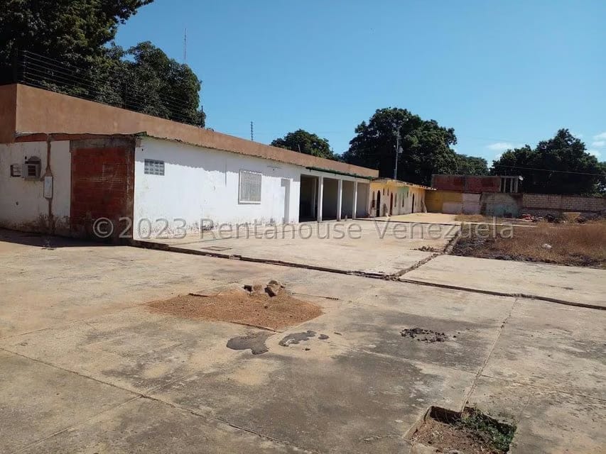 Comercial (Galpon - Deposito) en Venta en Zona Industrial Sur, Zulia - 43