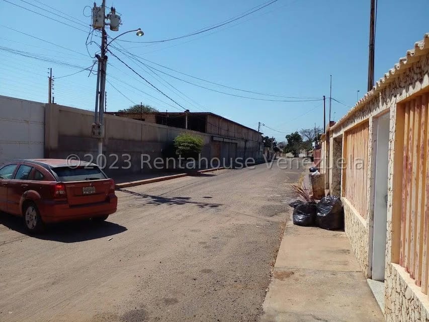 Comercial (Galpon - Deposito) en Venta en Zona Industrial Sur, Zulia - 47