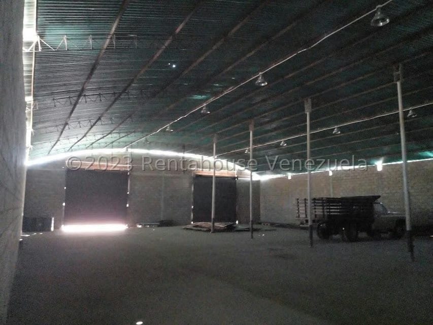 Comercial (Galpon - Deposito) en Venta en Zona Industrial Sur, Zulia - 8