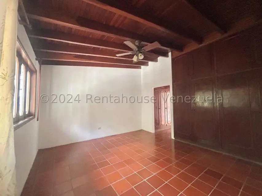 Casa (Multipes Niveles) en Venta en Prados del Este, Distrito Metropolitano - 26