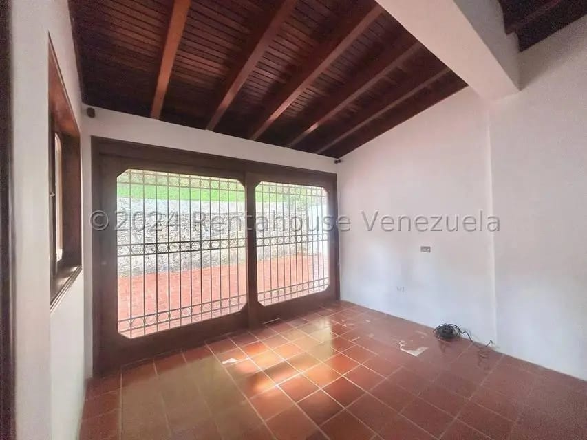 Casa (Multipes Niveles) en Venta en Prados del Este, Distrito Metropolitano - 33