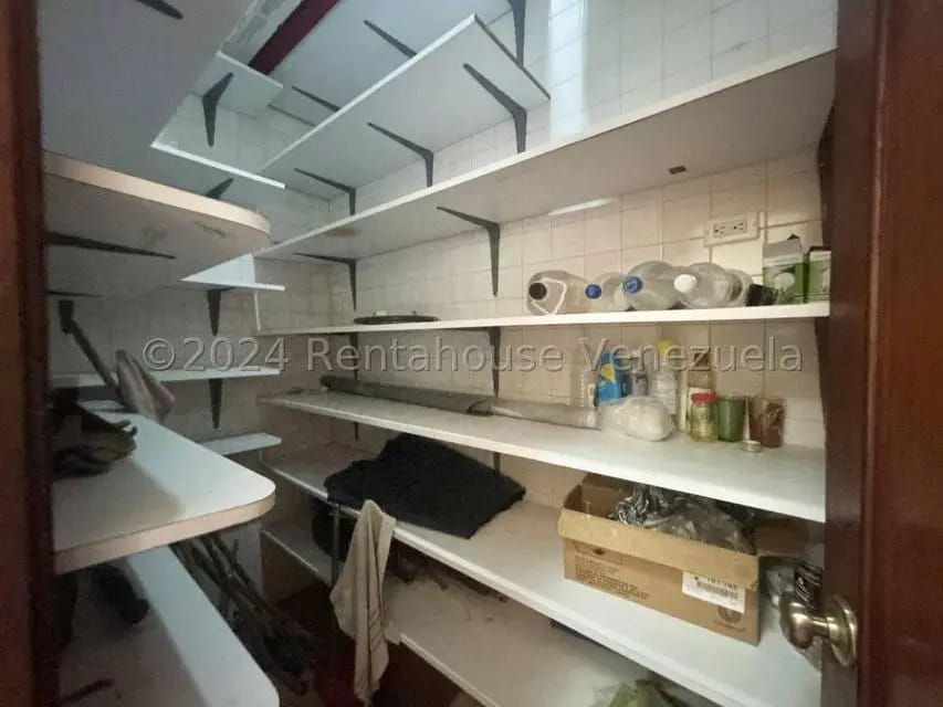 Casa (Multipes Niveles) en Venta en Prados del Este, Distrito Metropolitano - 41