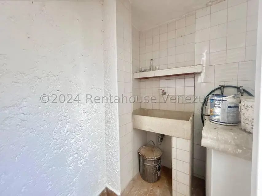 Casa (Multipes Niveles) en Venta en Prados del Este, Distrito Metropolitano - 45