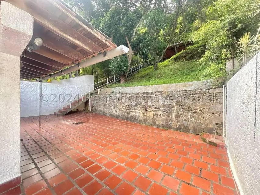 Casa (Multipes Niveles) en Venta en Prados del Este, Distrito Metropolitano - 47