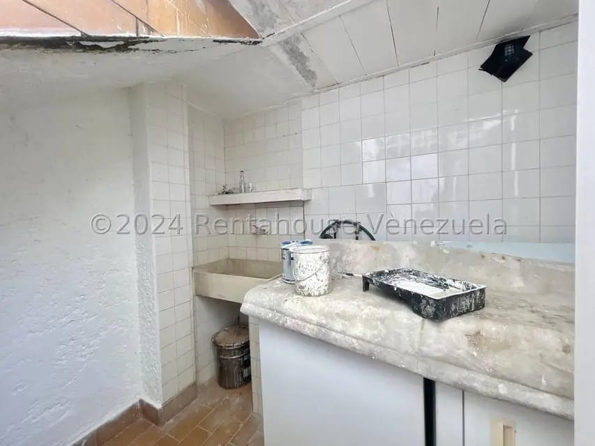 Casa (Multipes Niveles) en Venta en Prados del Este, Distrito Metropolitano - 48