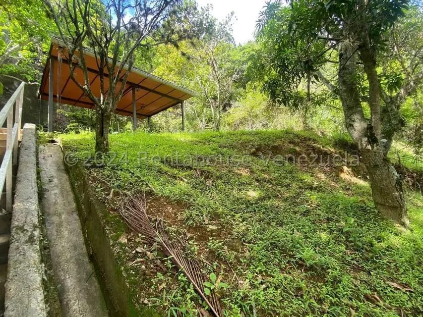 Casa (Multipes Niveles) en Venta en Prados del Este, Distrito Metropolitano - 56